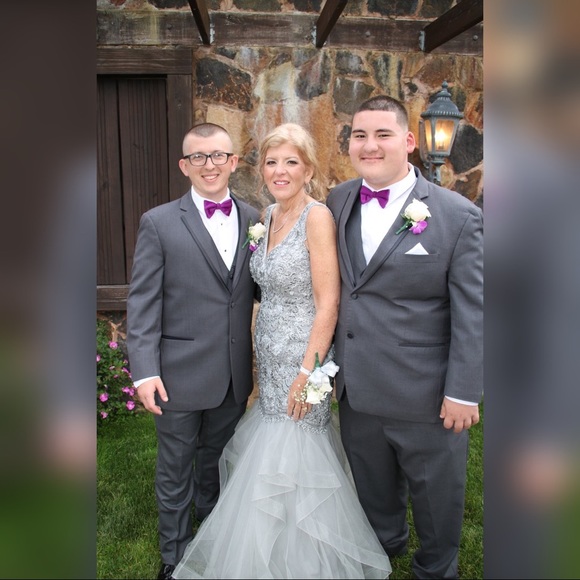 Mother of the Bride Dress - Picture 3 of 3